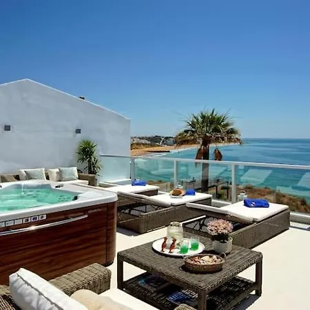 Casa Chanel - Ocean Front With Rooftop Jacuzzi * Албуфейра